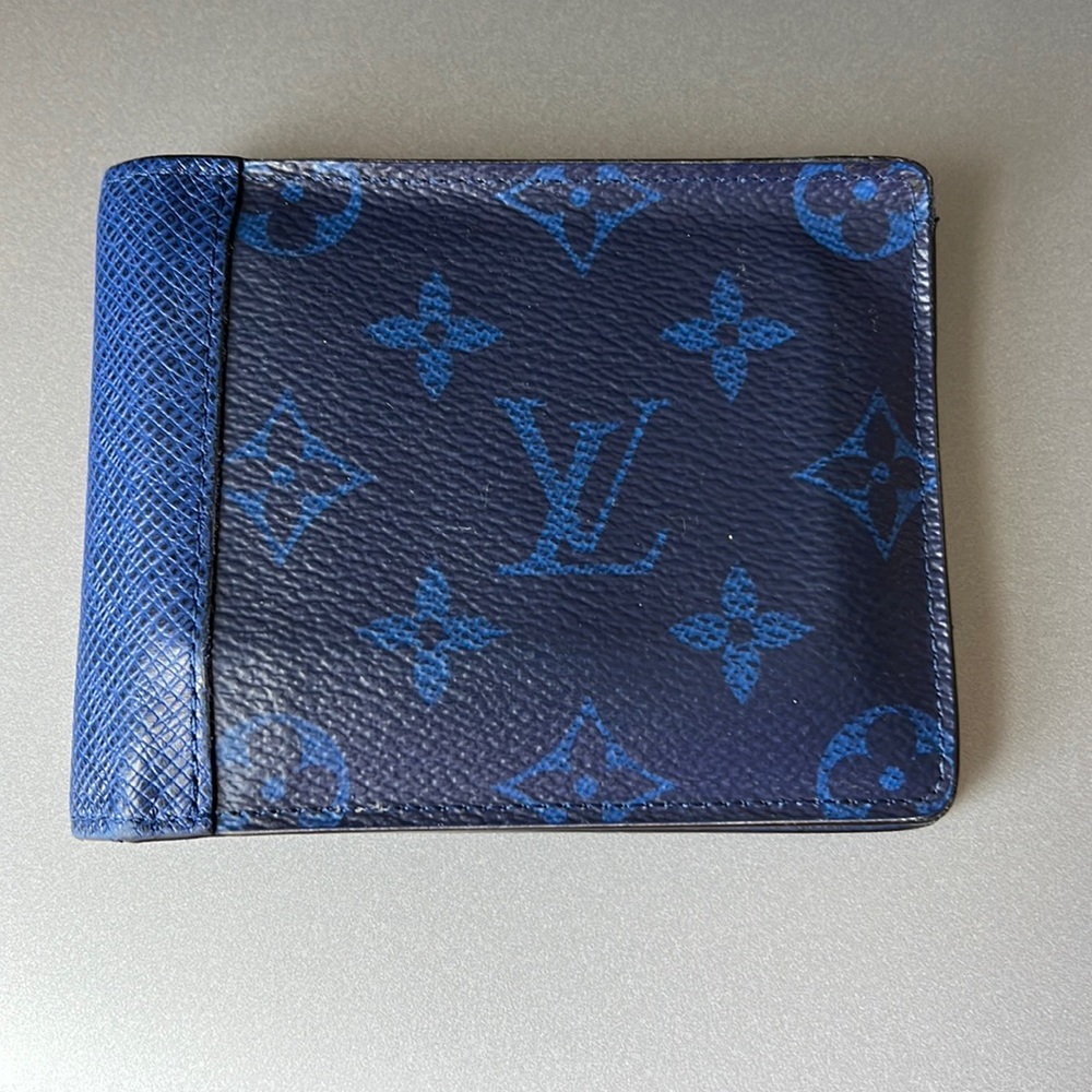 Louis Vuitton- Men’s Navy Blue Multiple Wallet. No box